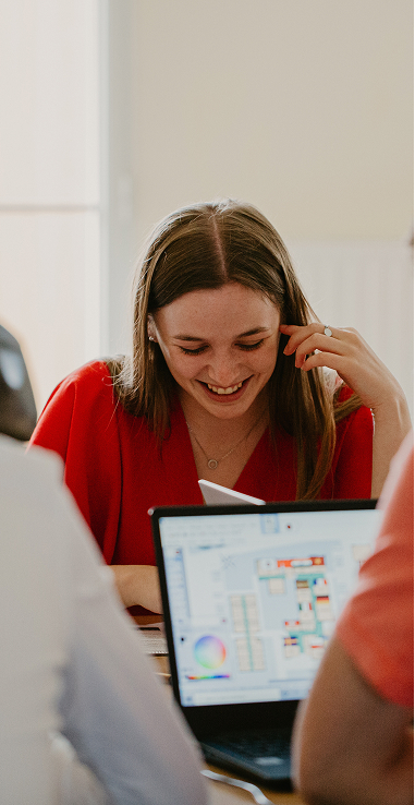 Etudiante-ifacom-alternance